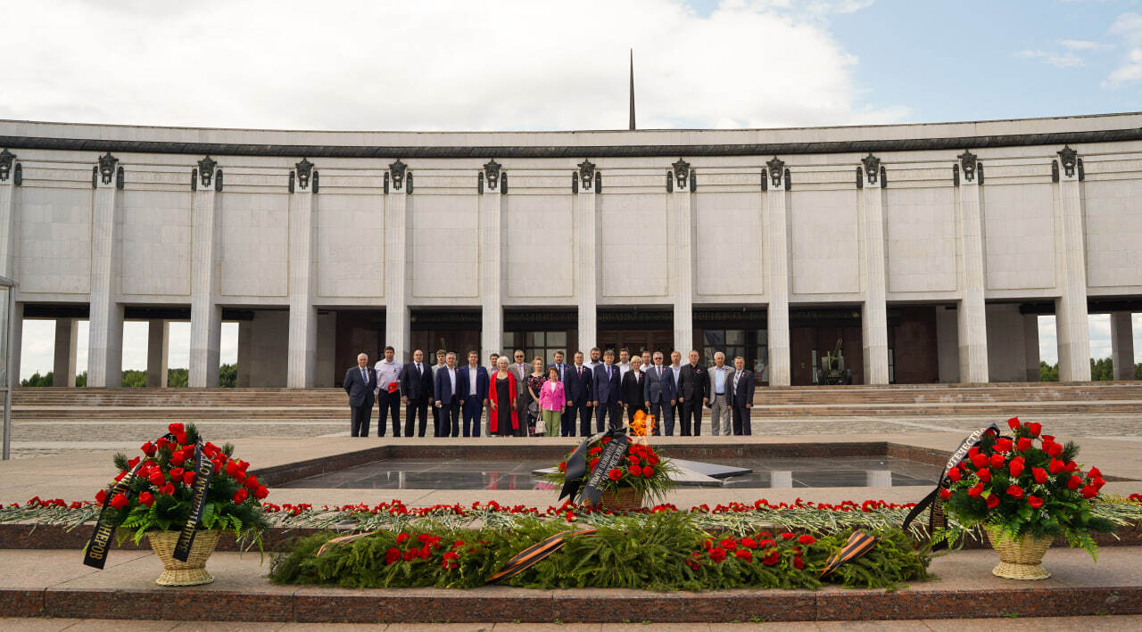 Помощь в организации Общероссийской акции Партии пенсионеров «Наши павшие – как часовые»