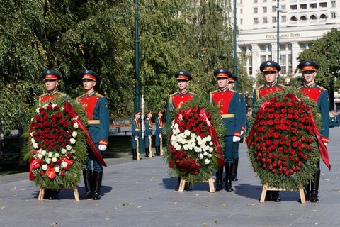 Участие в торжественной церемонии почета памяти в честь Дня Сухопутных Войск Участие в торжественной церемонии почета памяти в честь Дня Сухопутных Войск