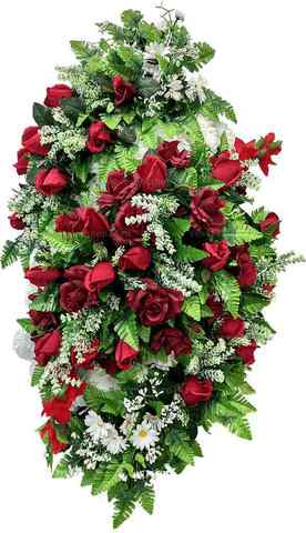 Венок из искусственных цветов розы, акация, ромашки