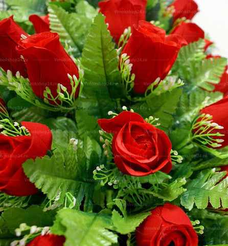 Венок из искусственных роз