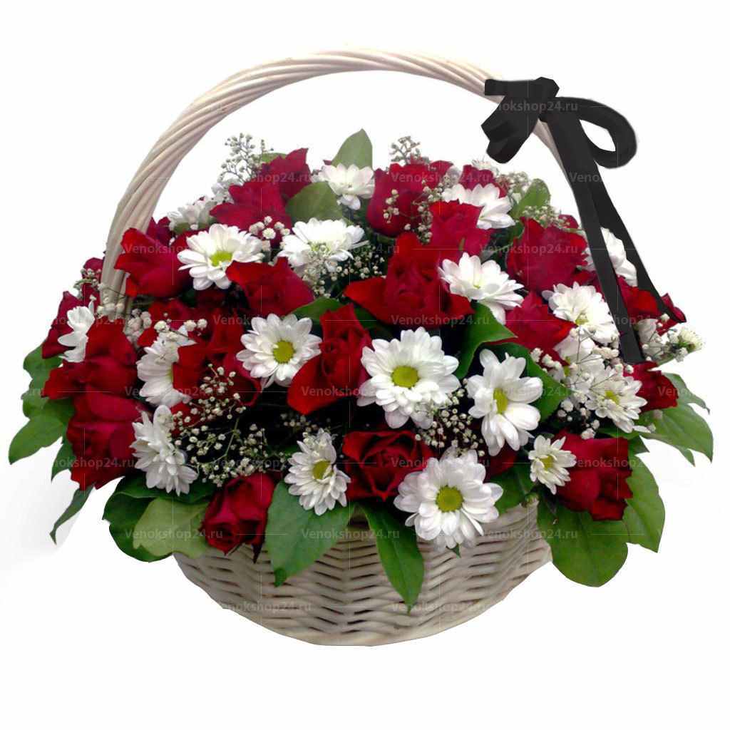 Ритуальная корзина из живых цветов 30 красных роз и хризантем от 10 100 руб- купить по выгодной цене в Москве