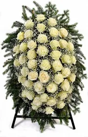 Траурный венок из живых цветов №11