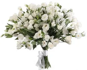 Траурный букет из белых эустом