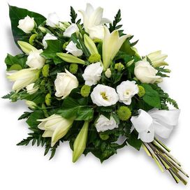 Траурный букет из белых роз, лилий и эустом