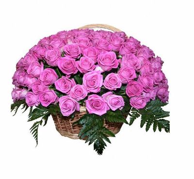 Ритуальная корзина из живых цветов 50 розовых роз и папоротника