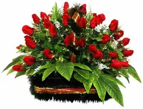 Траурная корзина из искусственных цветов "Лукошко" №2