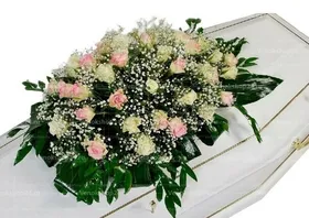 Композиция на гроб из живых цветов №8